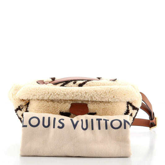 Louis Vuitton Bum Tas Monogram Giant Teddy Fleece
