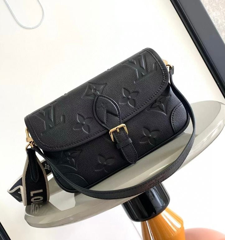 Louis Vuitton Diane Monogram Empreinte Zwart
