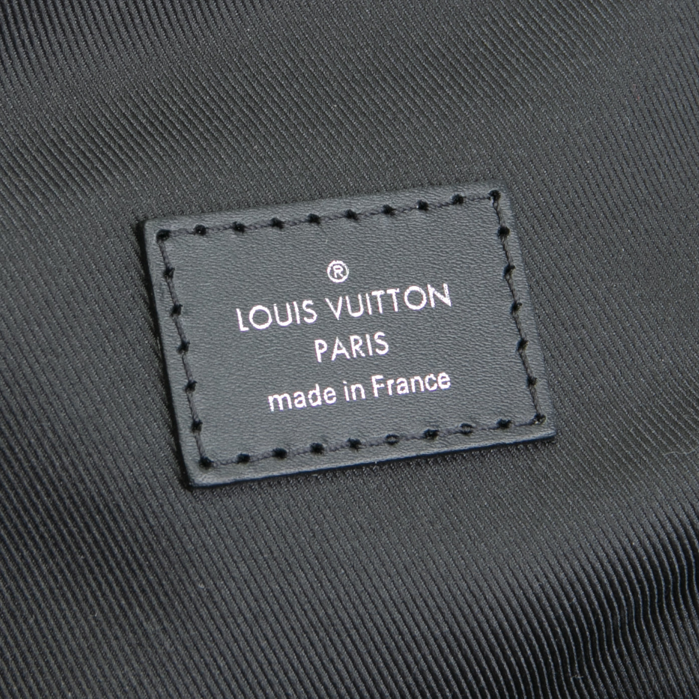 LOUIS VUITTON Avenue Slingbag - Damier Graphite