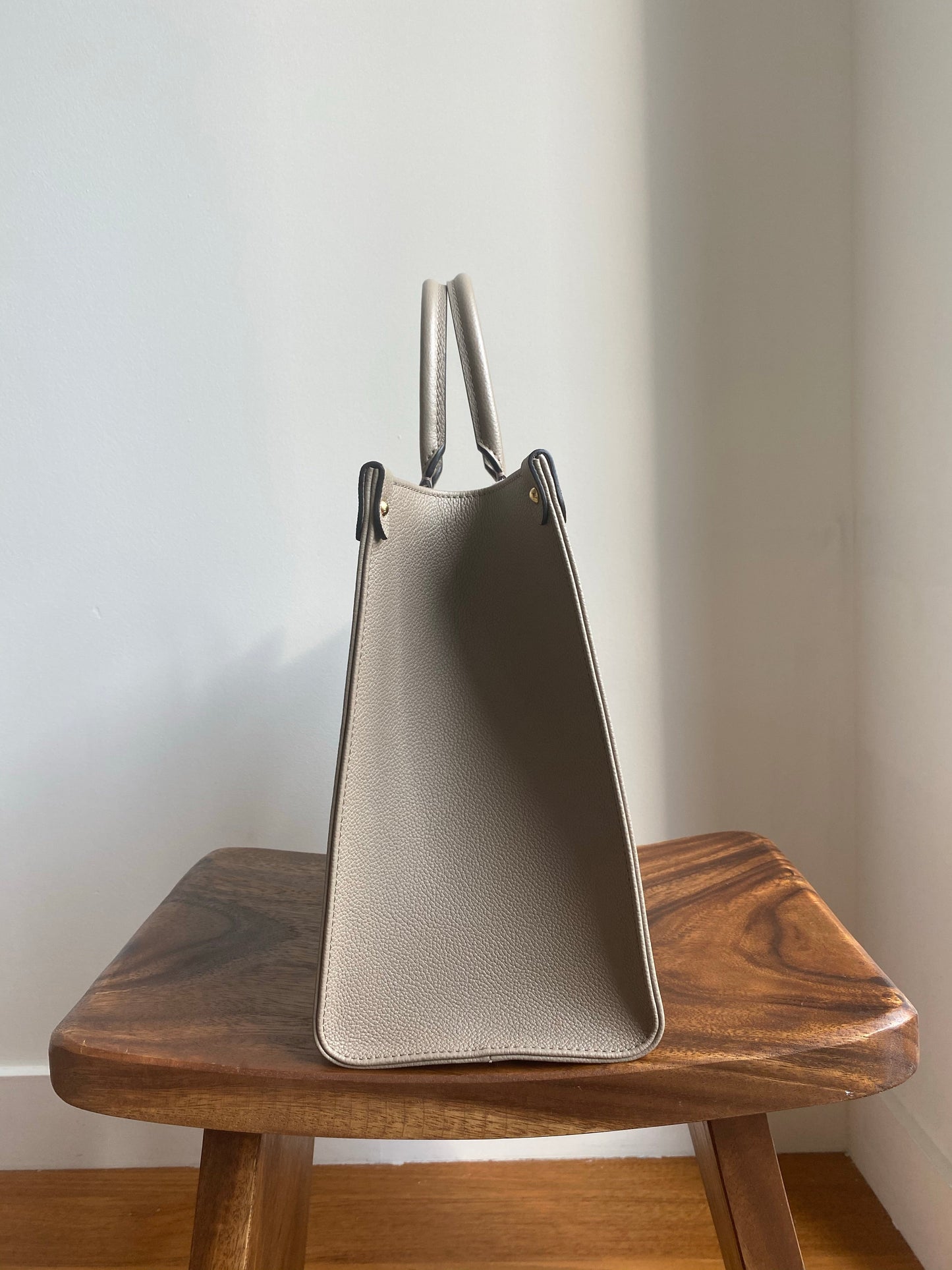 Louis Vuitton Empreinte OnTheGo MM M45494